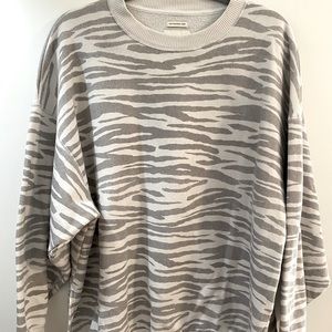 XL American Eagle White & Gray Zebra Print Sweater